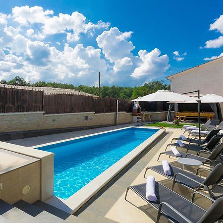 Villa Patrick-Luxury Stone House In The Center Of Istria Pazin Exterior foto