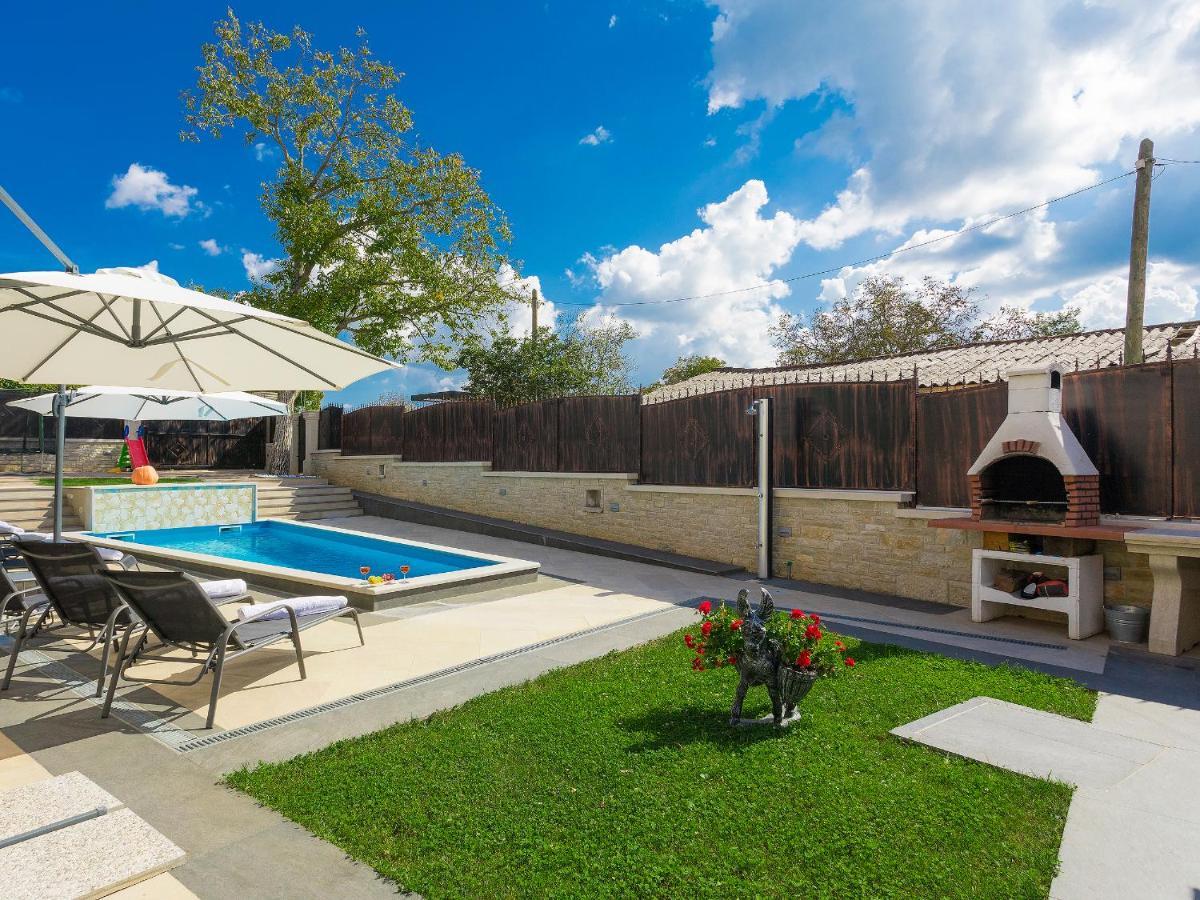 Villa Patrick-Luxury Stone House In The Center Of Istria Pazin Exterior foto