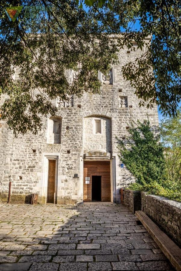 Villa Patrick-Luxury Stone House In The Center Of Istria Pazin Exterior foto