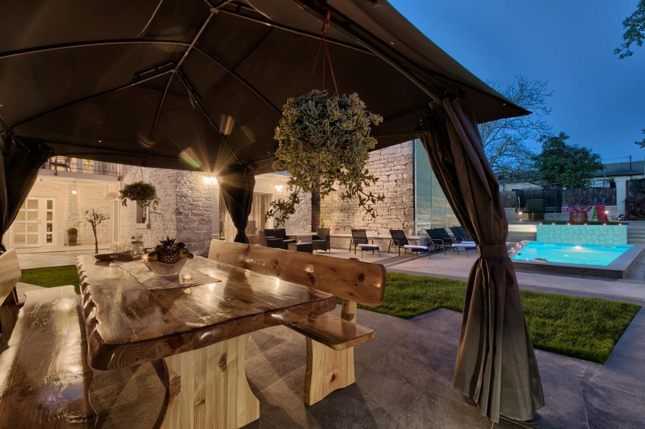 Villa Patrick-Luxury Stone House In The Center Of Istria Pazin Exterior foto