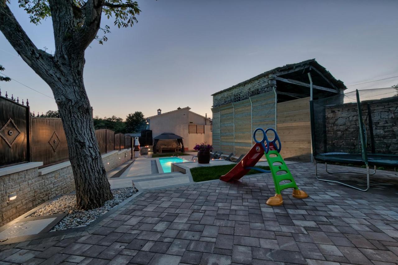 Villa Patrick-Luxury Stone House In The Center Of Istria Pazin Exterior foto
