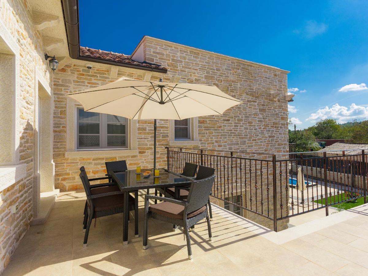 Villa Patrick-Luxury Stone House In The Center Of Istria Pazin Exterior foto